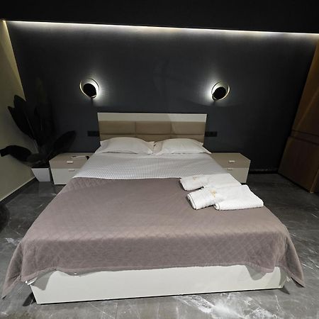 La Mirage Suites & Apartments Tirana Kültér fotó