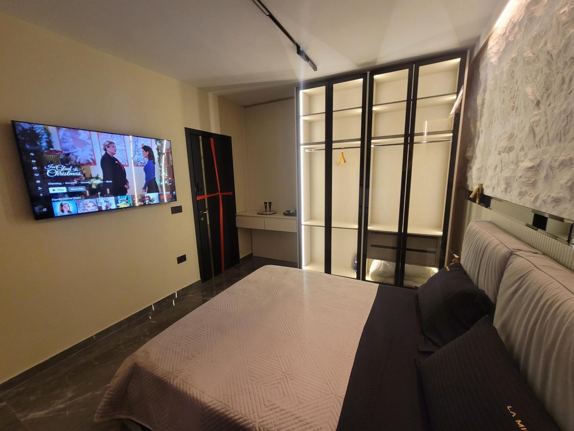 La Mirage Suites & Apartments Tirana Kültér fotó