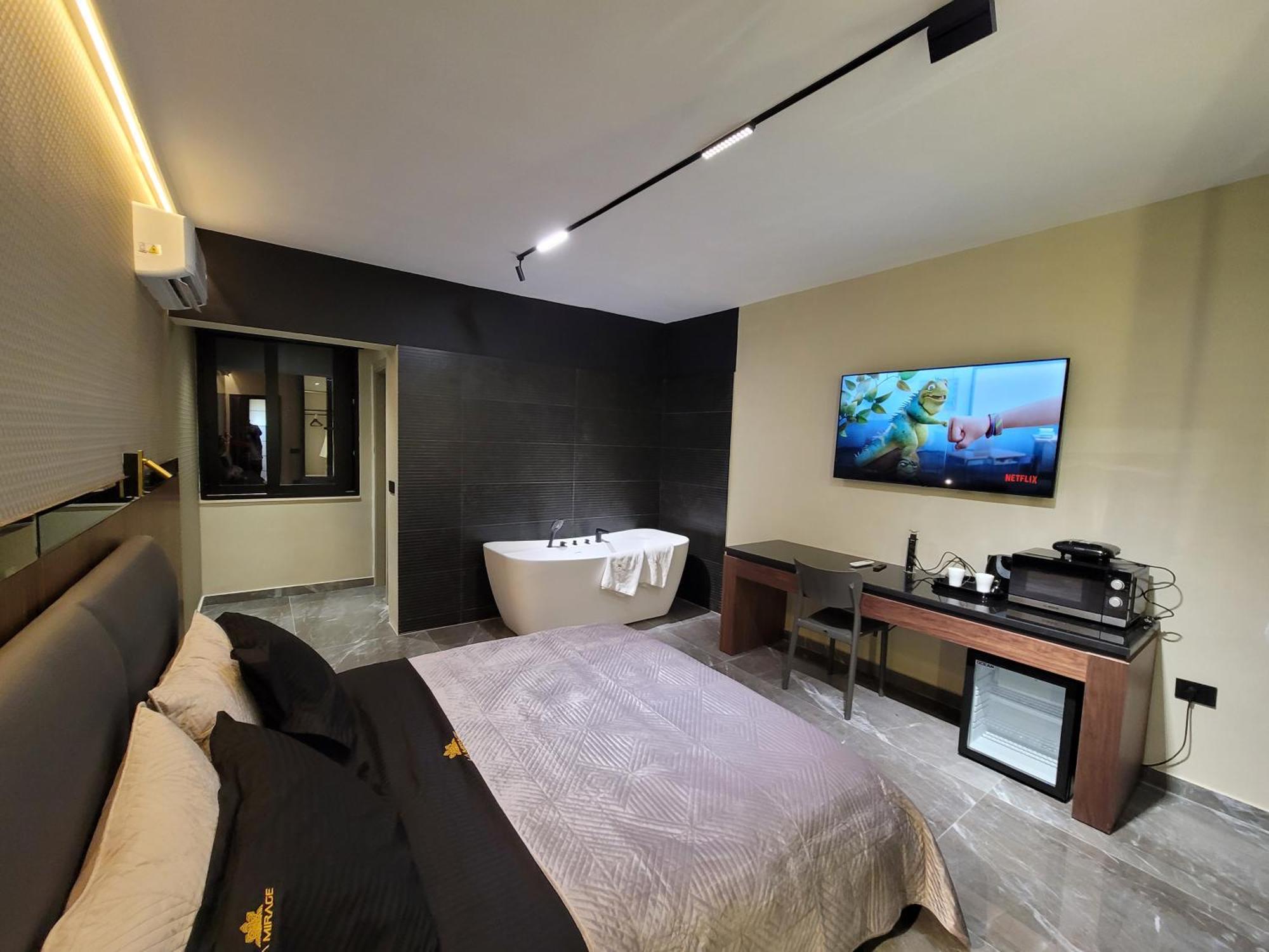 La Mirage Suites & Apartments Tirana Kültér fotó
