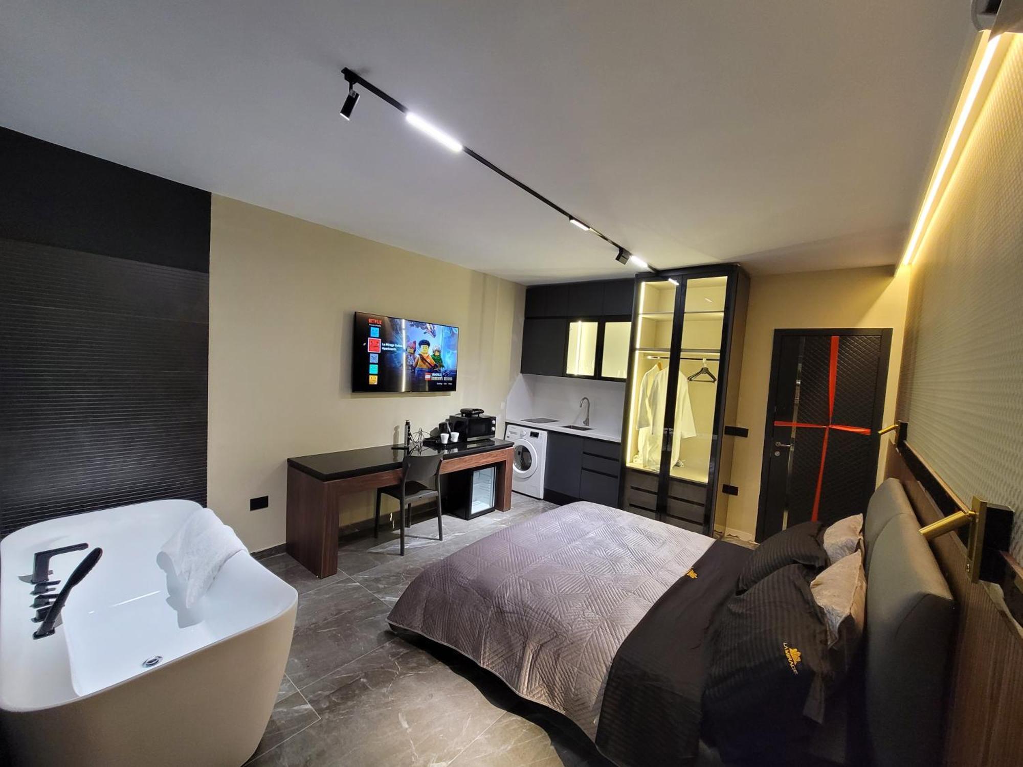La Mirage Suites & Apartments Tirana Kültér fotó