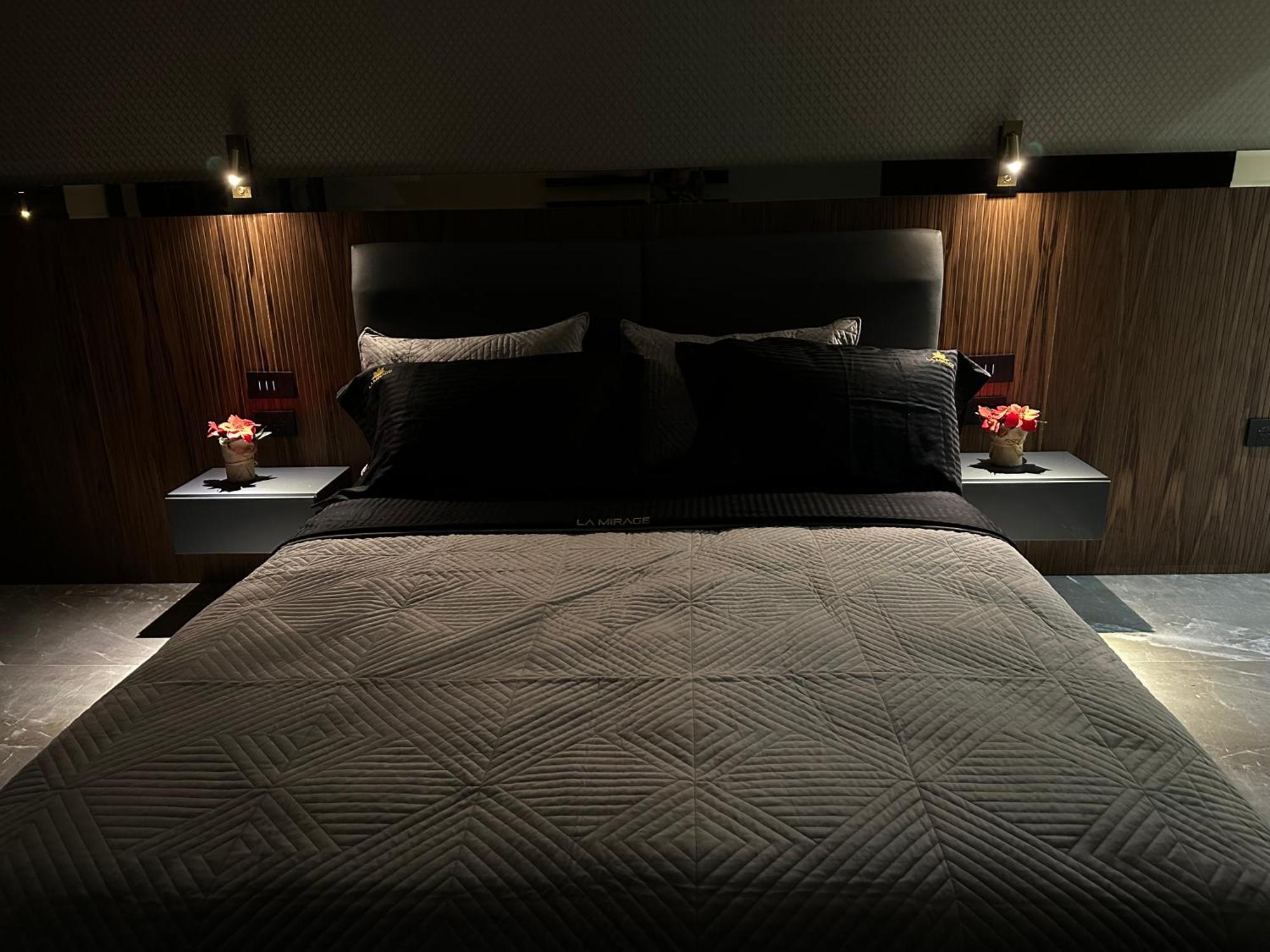La Mirage Suites & Apartments Tirana Kültér fotó