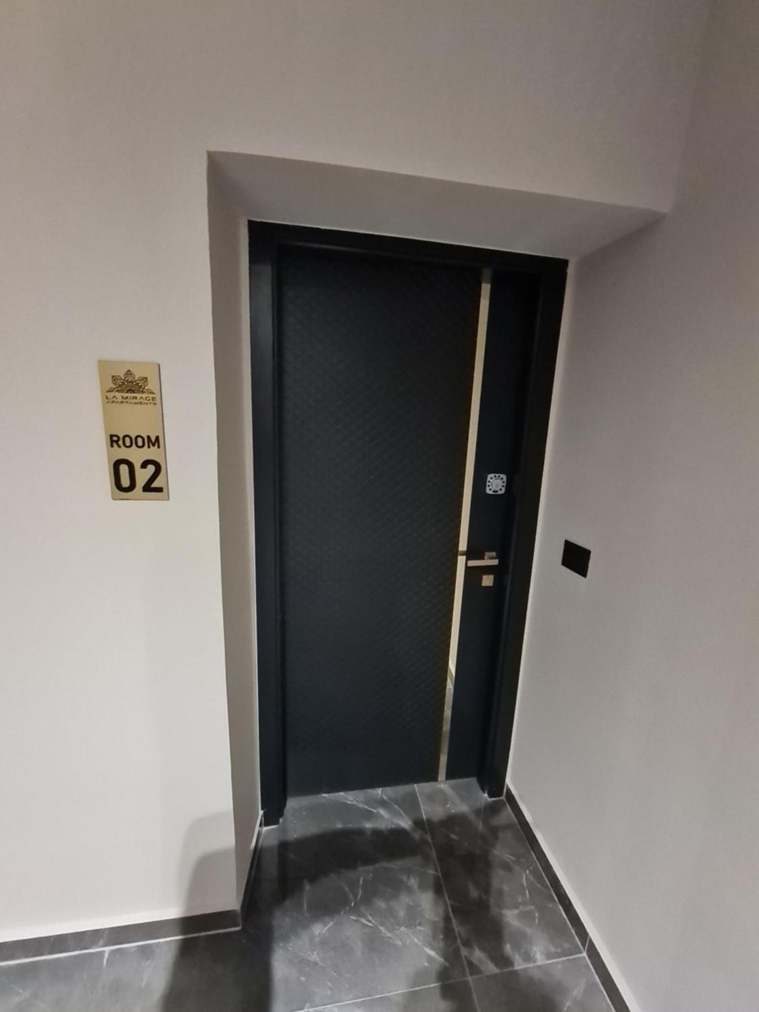 La Mirage Suites & Apartments Tirana Kültér fotó