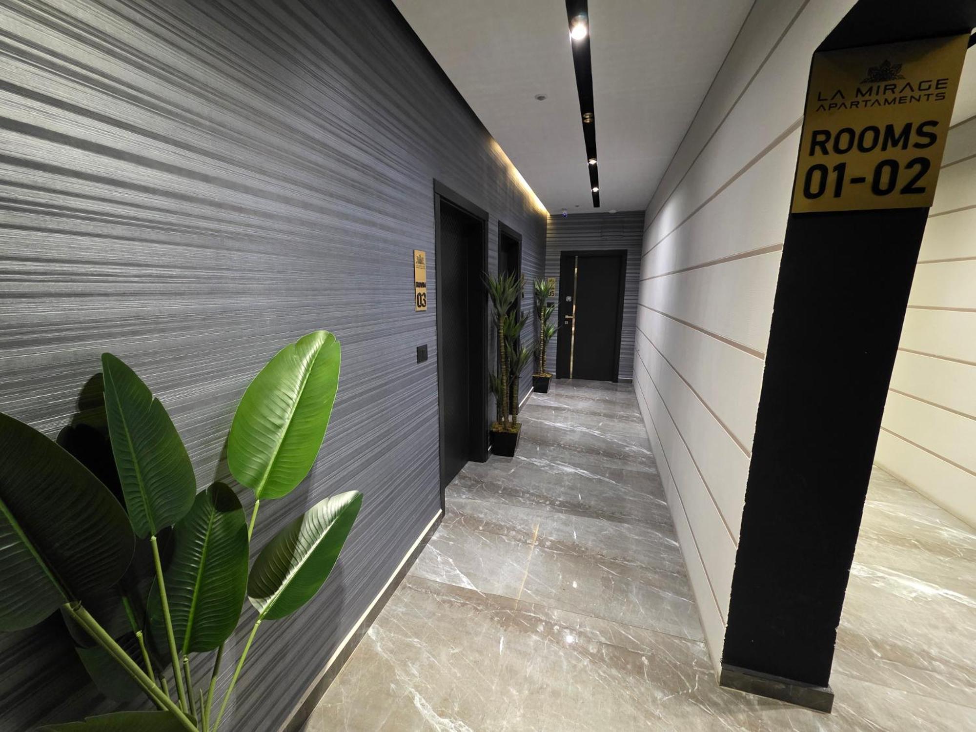 La Mirage Suites & Apartments Tirana Kültér fotó