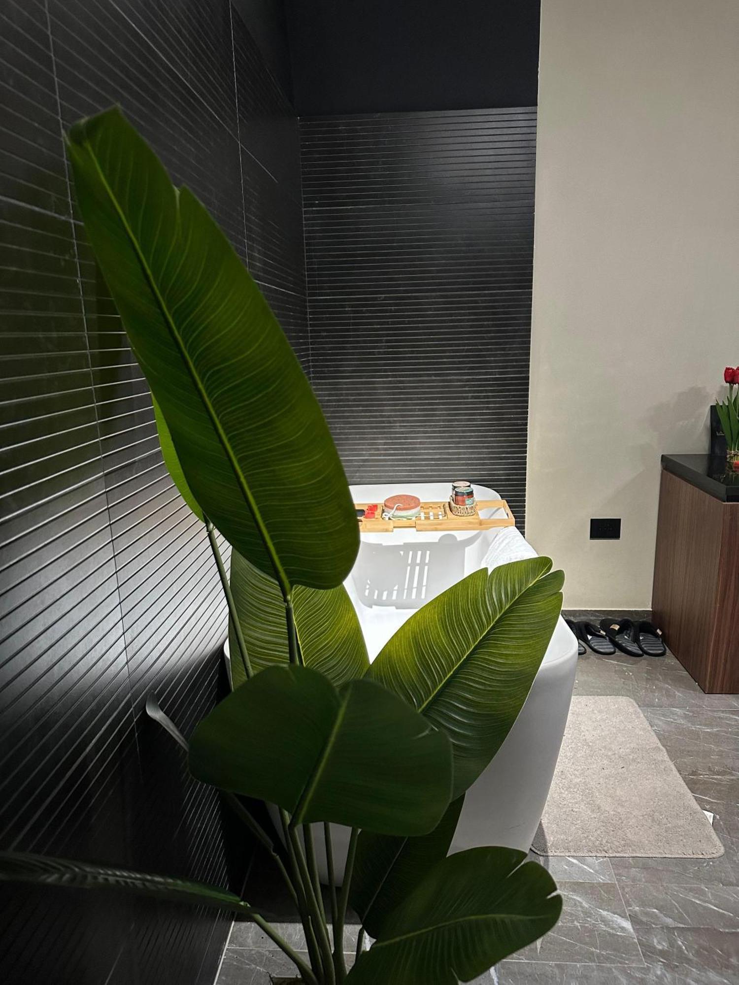 La Mirage Suites & Apartments Tirana Kültér fotó