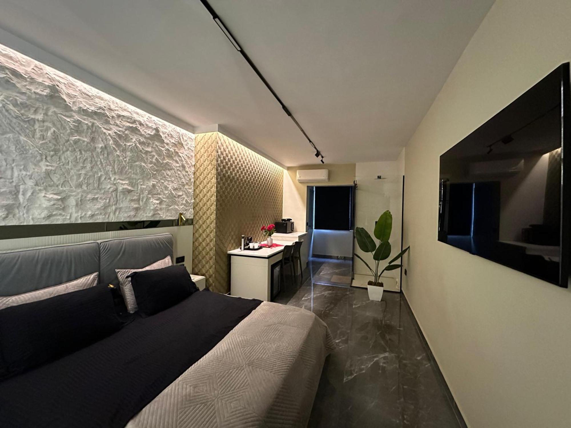 La Mirage Suites & Apartments Tirana Kültér fotó